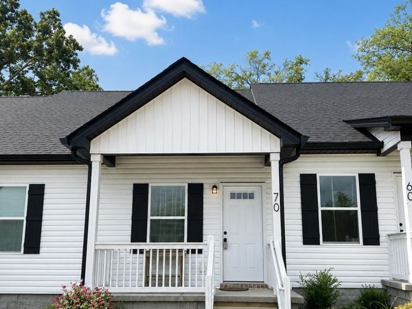 70 Five Oak Ln, Hartsville, TN 37074