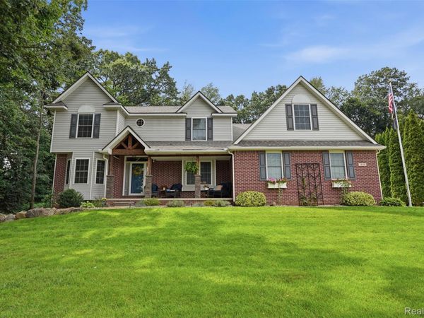 1519 Andover Boulevard, Hartland Township, Mi 48843