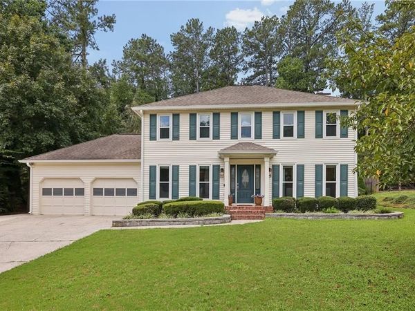 235 Carriage Station Circle, Roswell, GA 30075