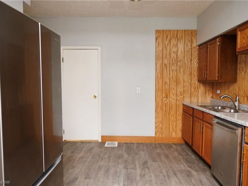 3344 W 31st Street, Cleveland, OH 44109 Photo 12