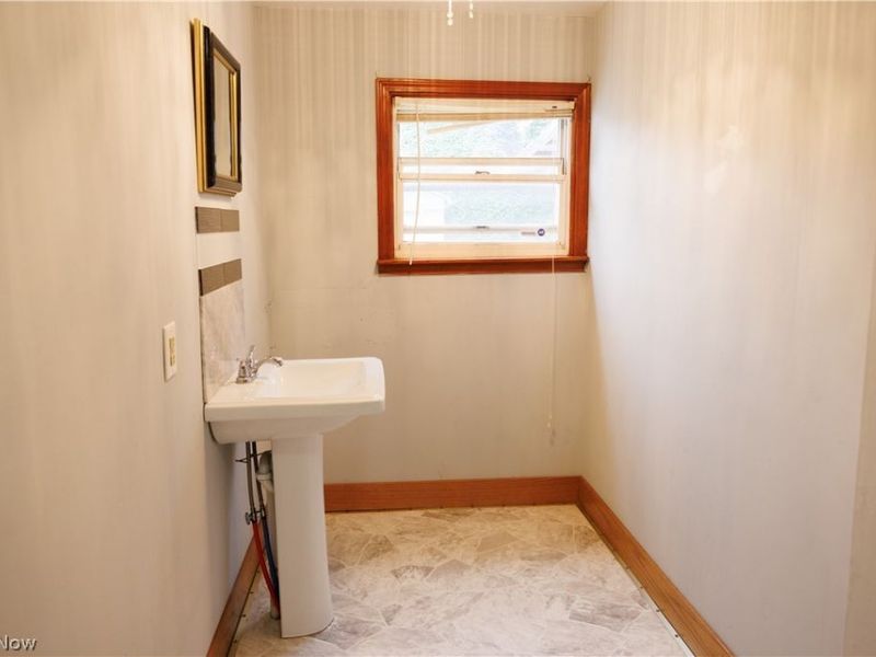 3344 W 31st Street, Cleveland, OH 44109 Photo 21