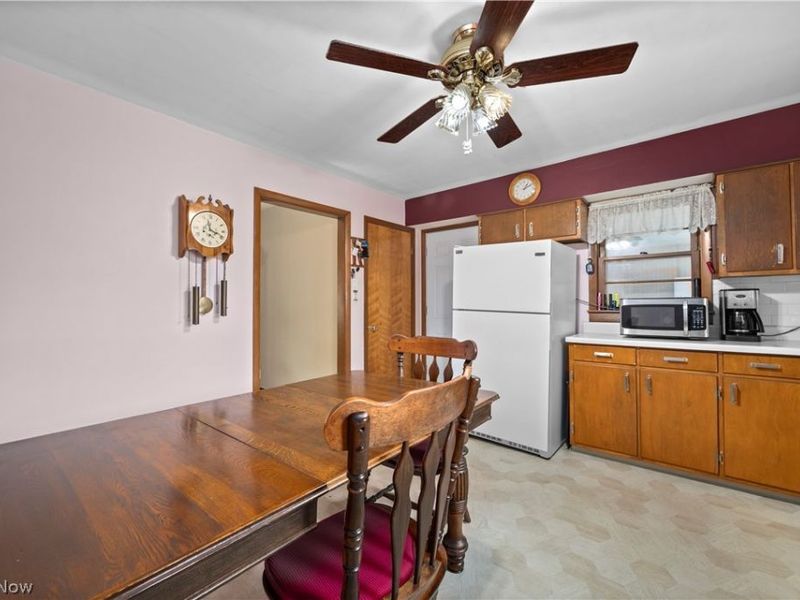 814 S Logan Street, Elyria, OH 44035 Photo 12
