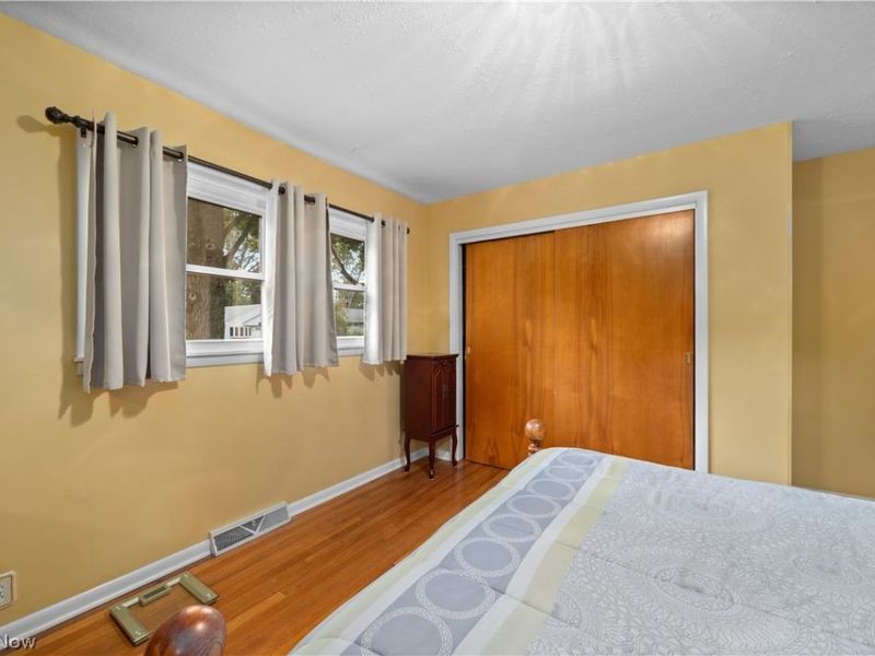 814 S Logan Street, Elyria, OH 44035 Photo 15