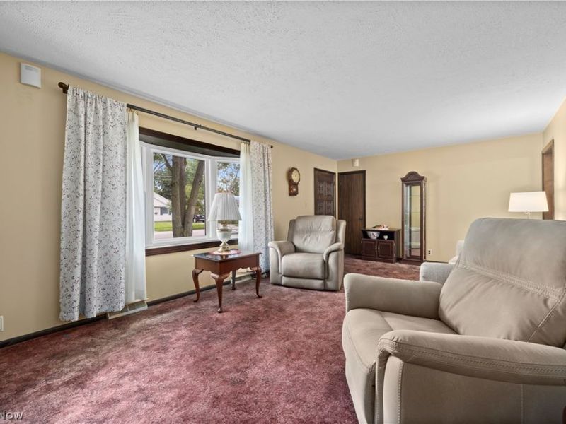 814 S Logan Street, Elyria, OH 44035 Photo 7