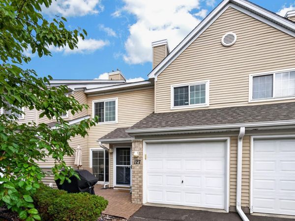2210 Ranchview Lane N, Unit 127, Plymouth, MN 55447