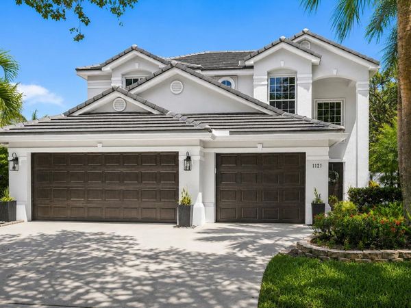 1121 Delray Lakes Drive, Delray Beach, FL 33444
