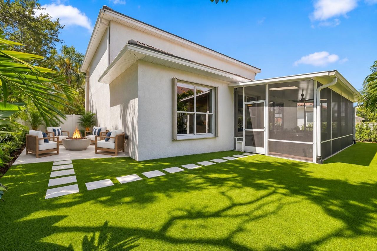 1121 Delray Lakes Drive, Delray Beach, FL 33444 Photo