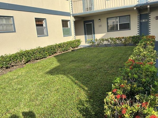 201 BRITTANY E, Delray Beach, FL 33446