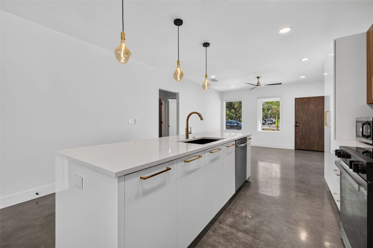 2580 11th Avenue S, Saint Petersburg, FL 33712 Photo