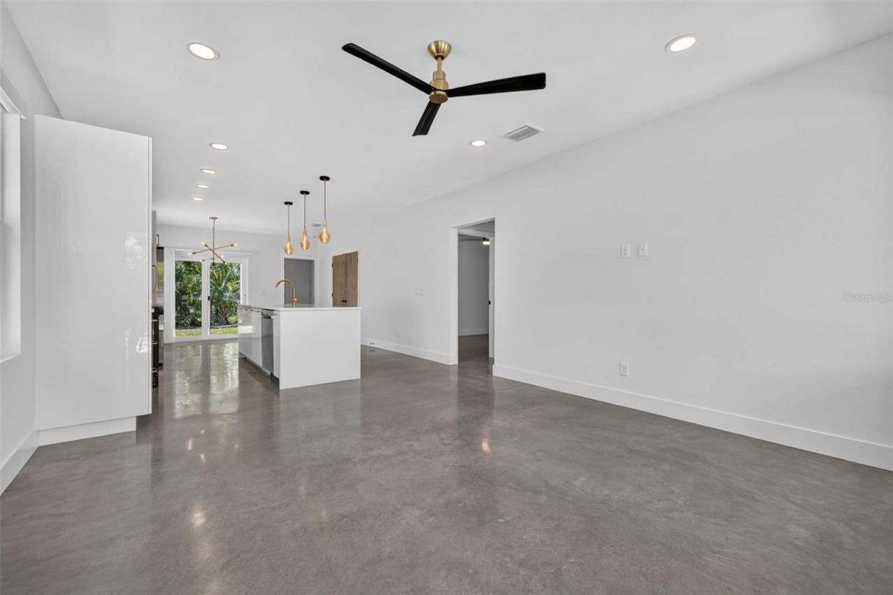 2580 11th Avenue S, Saint Petersburg, FL 33712 Photo