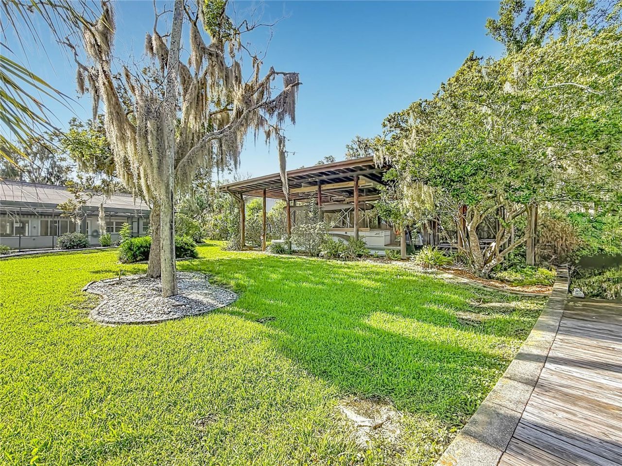 536 NW 9th Avenue , Crystal River, FL 34428 Photo