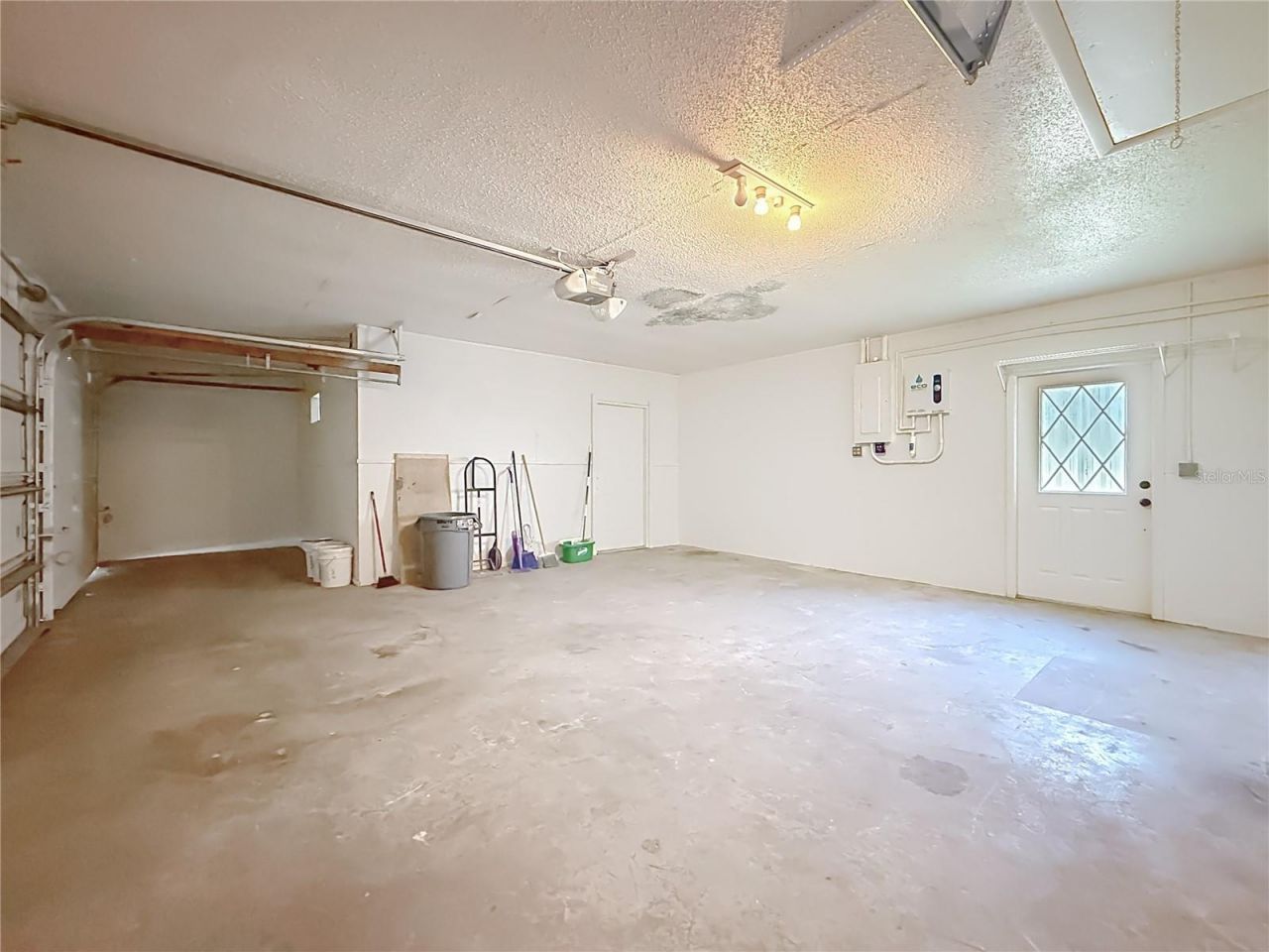 536 NW 9th Avenue , Crystal River, FL 34428 Photo
