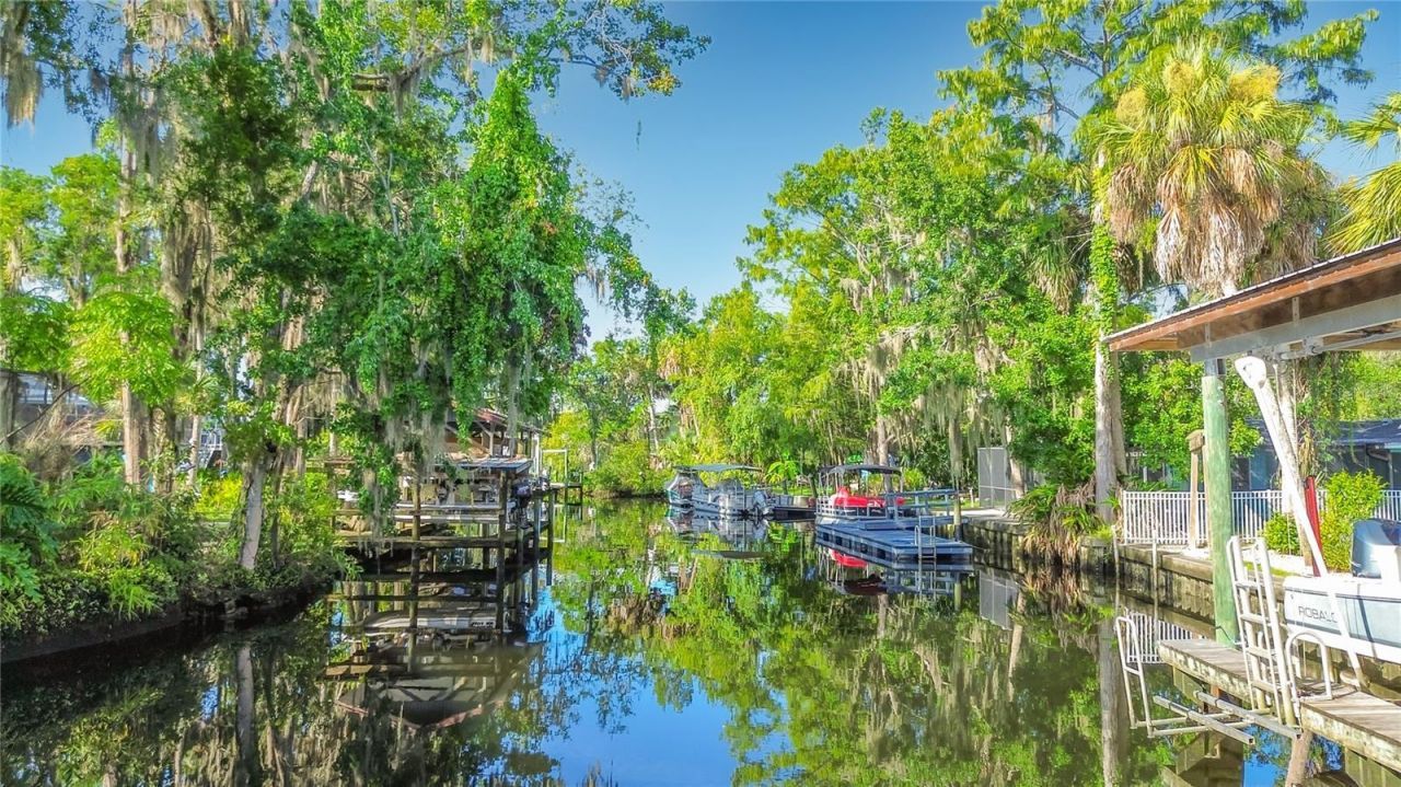 536 NW 9th Avenue , Crystal River, FL 34428 Photo