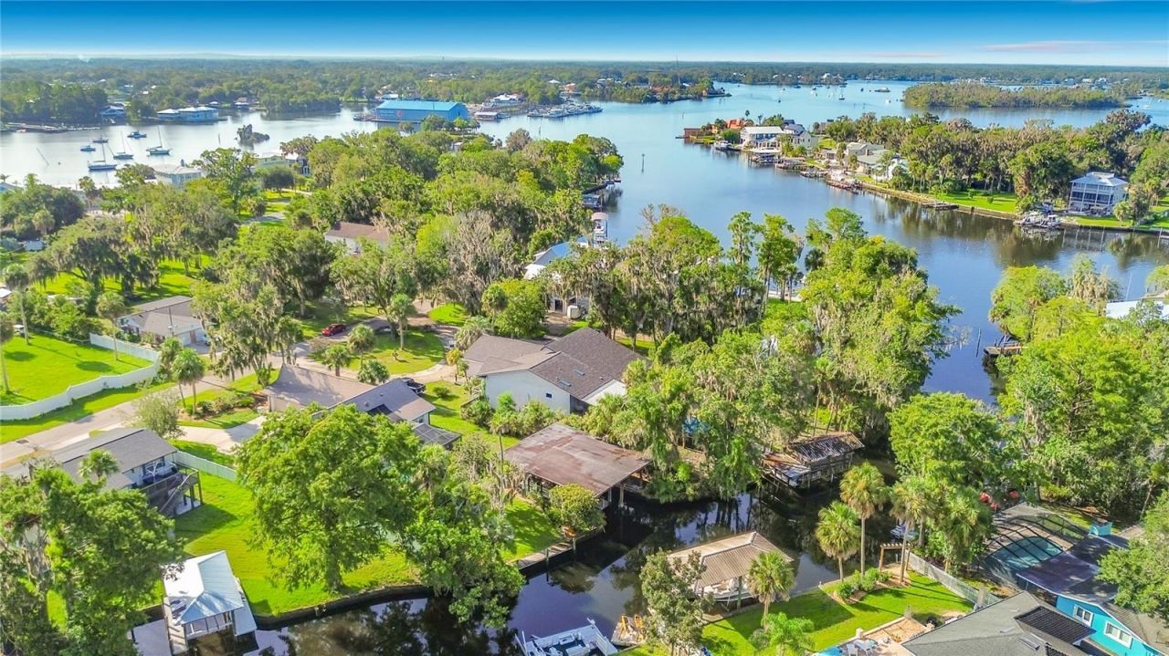 536 NW 9th Avenue , Crystal River, FL 34428 Photo