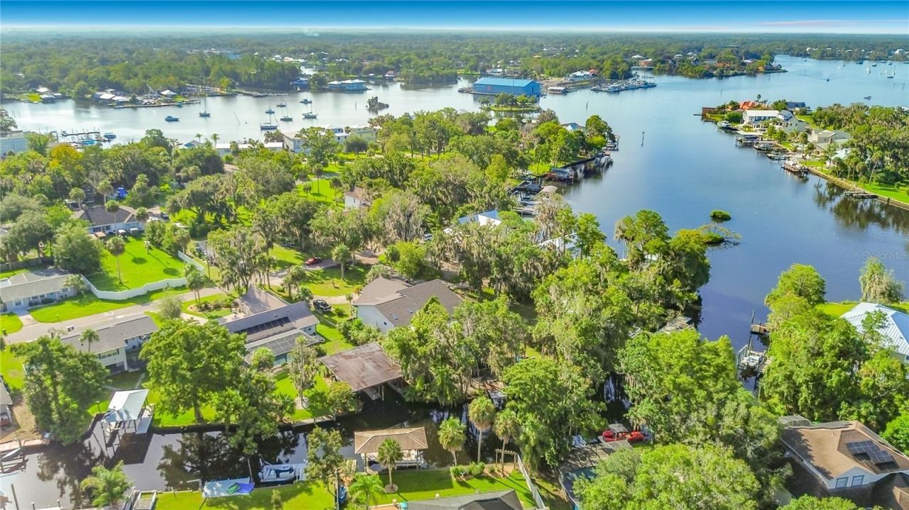 536 NW 9th Avenue , Crystal River, FL 34428 Photo