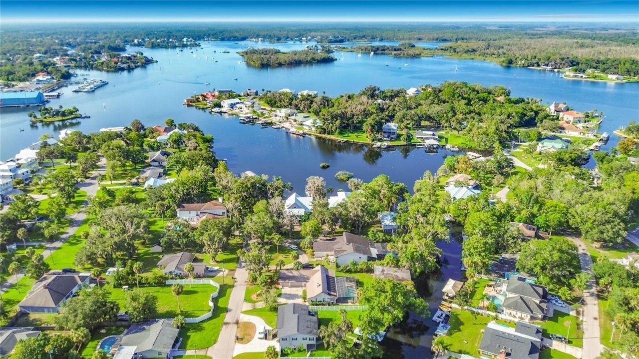 536 NW 9th Avenue , Crystal River, FL 34428 Photo