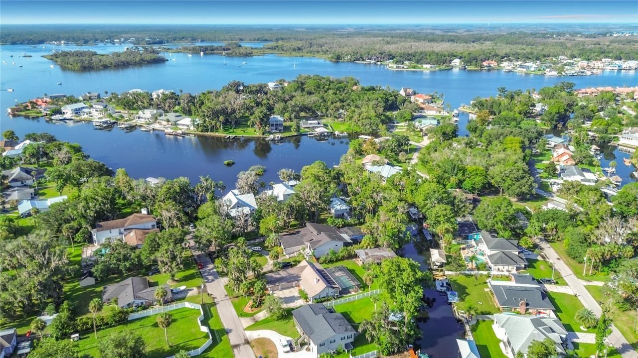 536 NW 9th Avenue , Crystal River, FL 34428 Photo