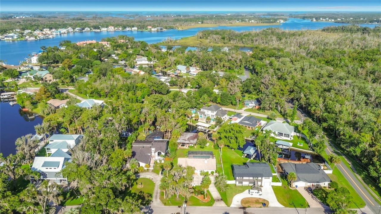 536 NW 9th Avenue , Crystal River, FL 34428 Photo