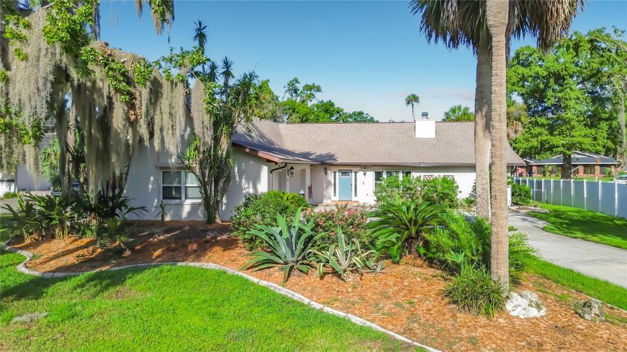 536 NW 9th Avenue , Crystal River, FL 34428 Photo