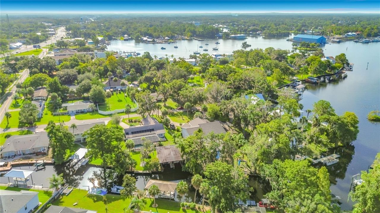 536 NW 9th Avenue , Crystal River, FL 34428 Photo