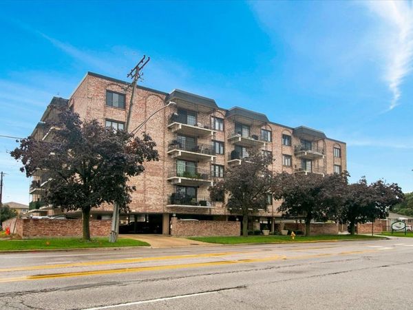 7525 W Lawrence Avenue , Unit 505, Harwood Heights, IL 60706