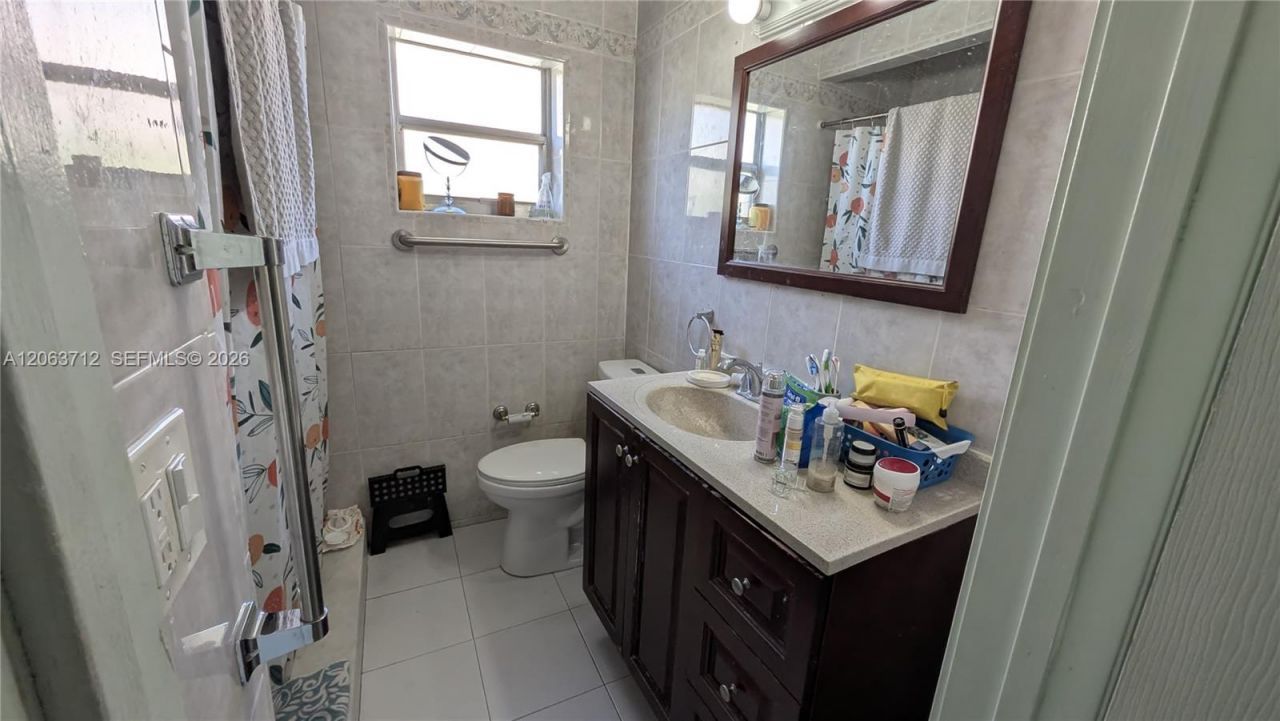 1655 SW 20th St, Miami, FL 33145 Photo