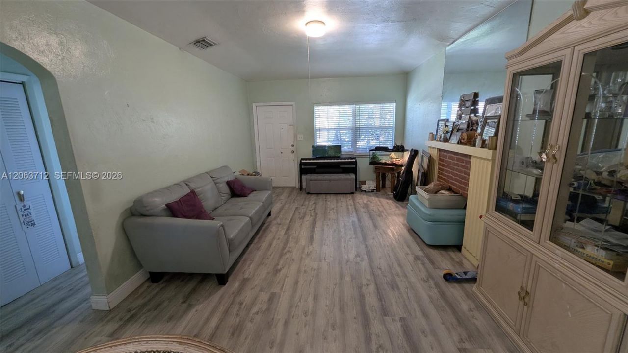 1655 SW 20th St, Miami, FL 33145 Photo
