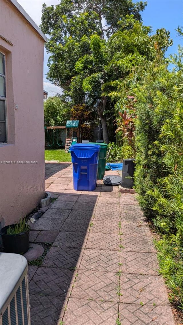 1655 SW 20th St, Miami, FL 33145 Photo
