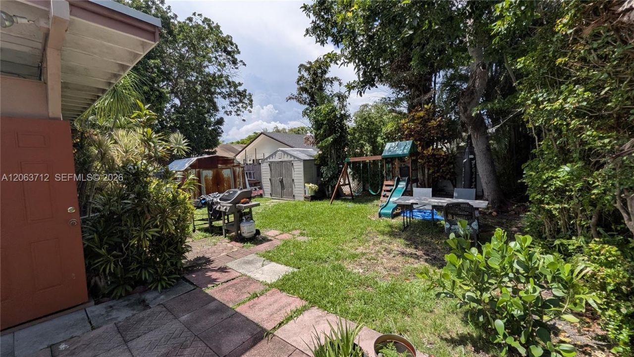 1655 SW 20th St, Miami, FL 33145 Photo