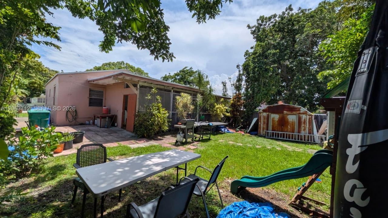 1655 SW 20th St, Miami, FL 33145 Photo
