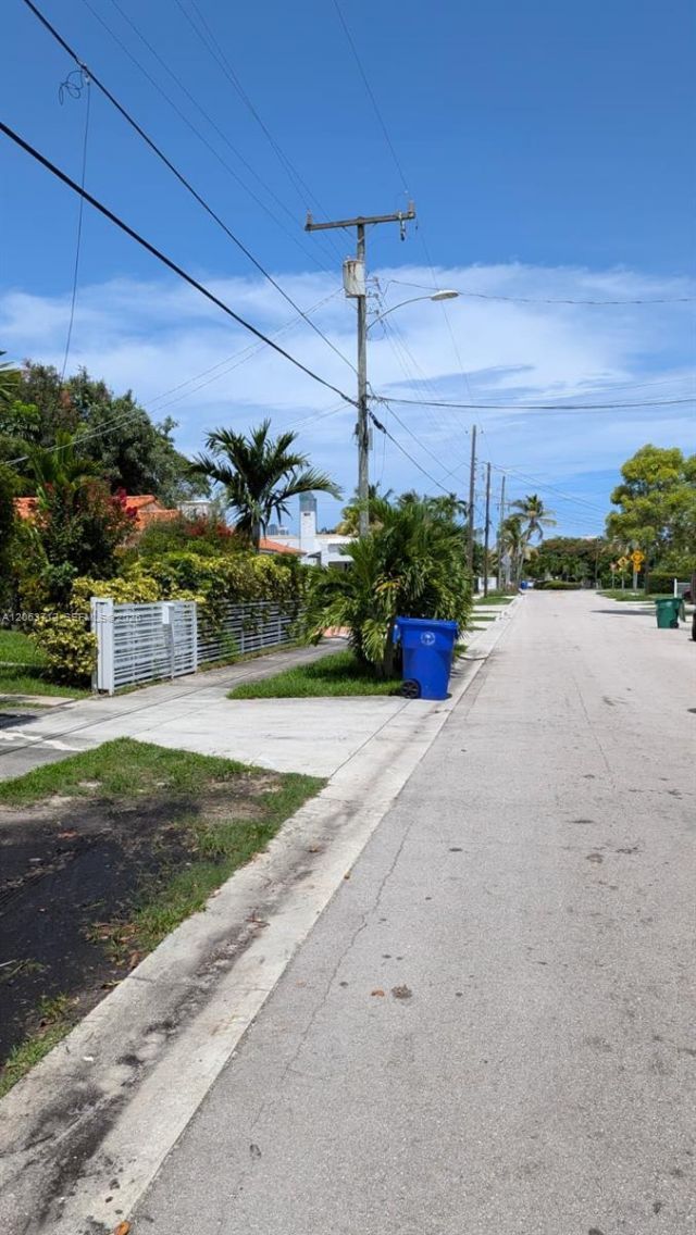 1655 SW 20th St, Miami, FL 33145 Photo