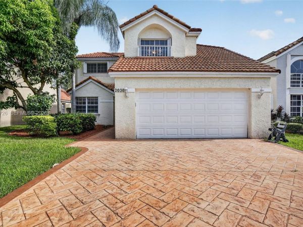 2638 Oak Park Cir, Davie, FL 33328