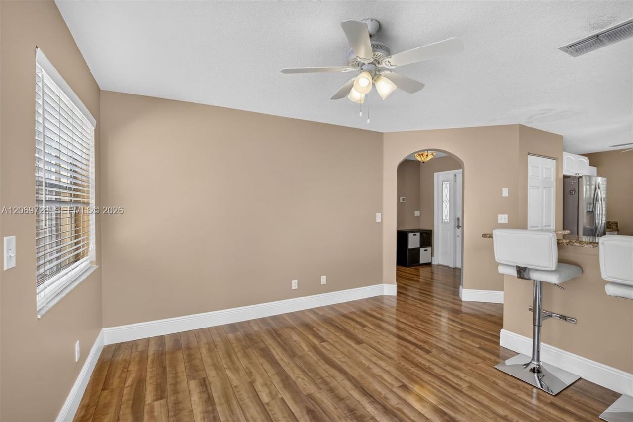 2638 Oak Park Cir , Davie, FL 33328 Photo