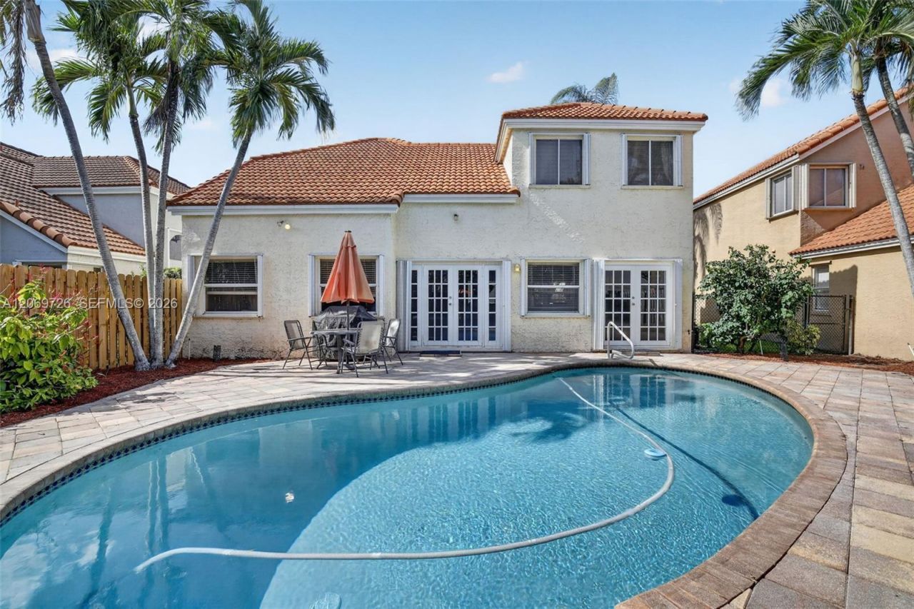2638 Oak Park Cir , Davie, FL 33328 Photo