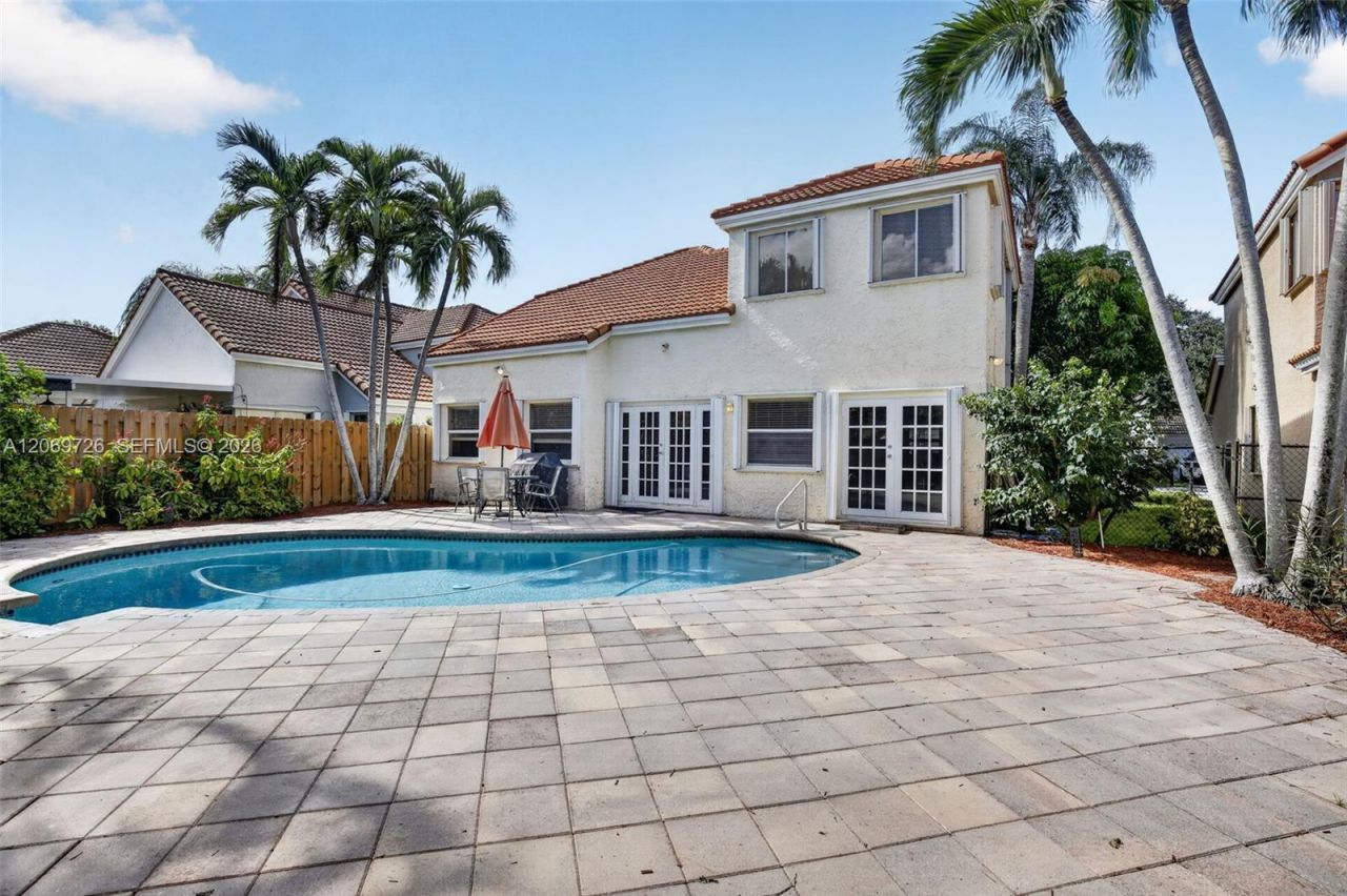 2638 Oak Park Cir , Davie, FL 33328 Photo