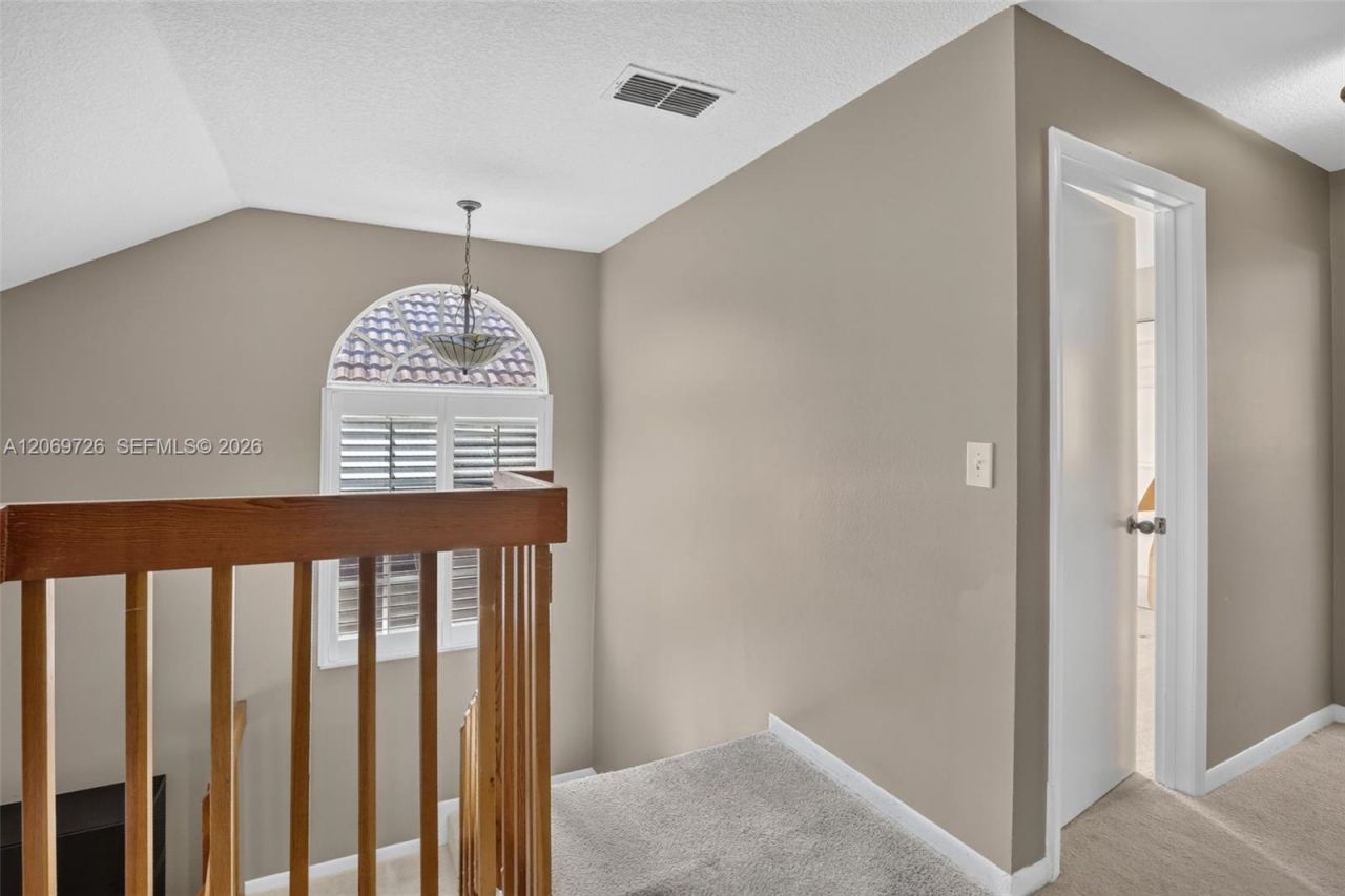 2638 Oak Park Cir , Davie, FL 33328 Photo