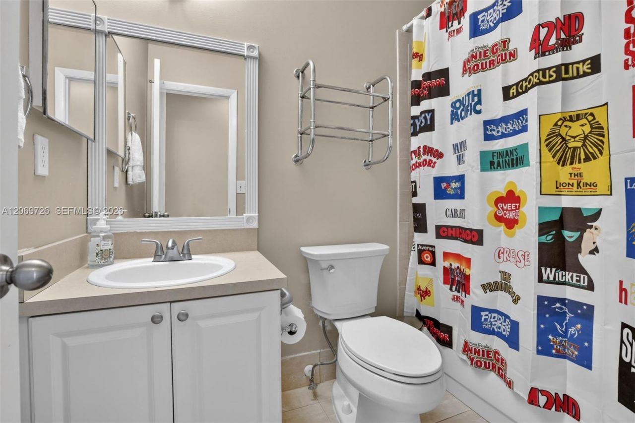 2638 Oak Park Cir , Davie, FL 33328 Photo