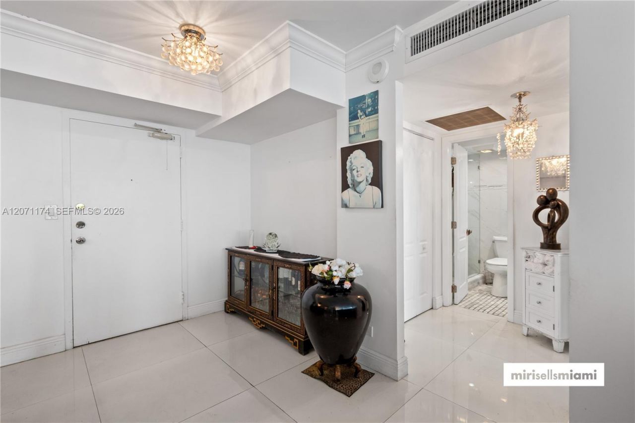 301 174th St, Unit 1901, Sunny Isles Beach, FL 33160 Photo
