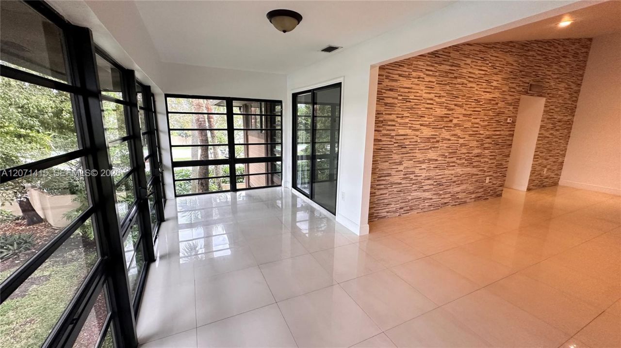4944 NW 102nd Ave , Unit 203-3, Doral, FL 33178 Photo