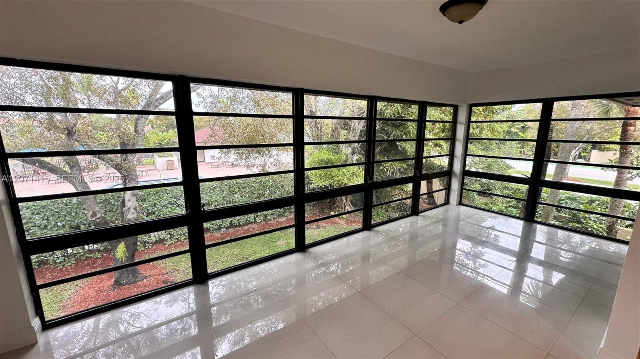 4944 NW 102nd Ave , Unit 203-3, Doral, FL 33178 Photo