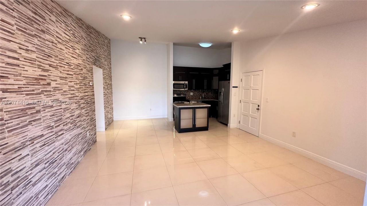 4944 NW 102nd Ave , Unit 203-3, Doral, FL 33178 Photo