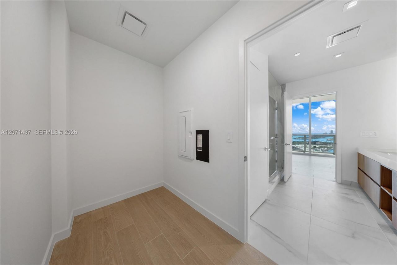 1400 Biscayne Blvd, Unit 3405, Miami, FL 33132 Photo