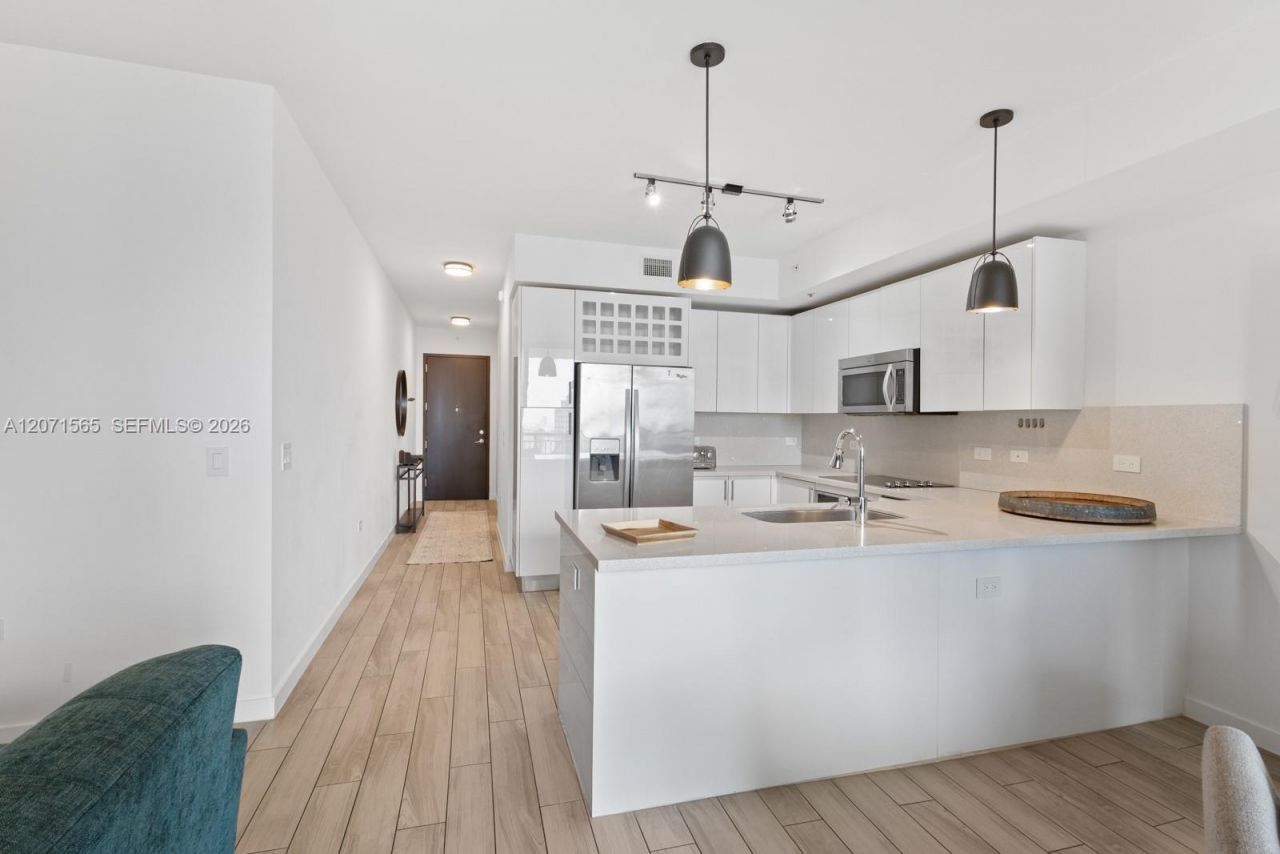 999 SW 1st Ave , Unit 2502, Miami, FL 33130 Photo