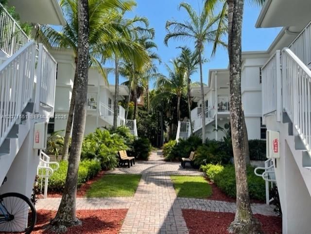 1160 103rd St , Unit 8, Bay Harbor Islands, FL 33154 Photo