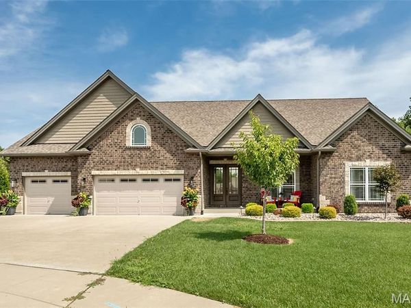 904 Bellevaux Place, St Charles, MO 63301