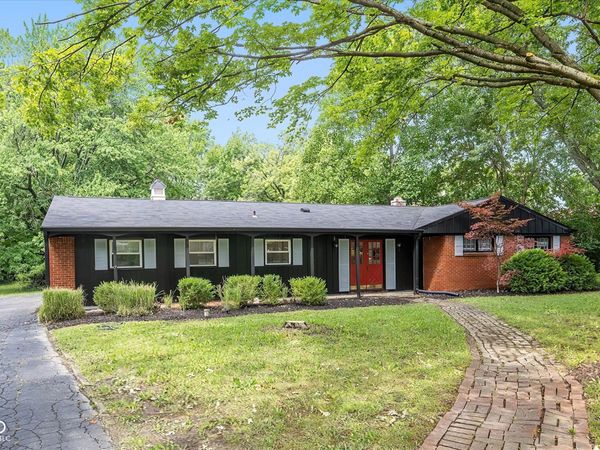 10558 School Parkway, Carmel, IN 46280