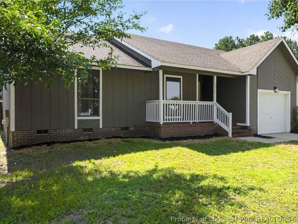 6874 Kingsgate Drive, Fayetteville, NC 28314