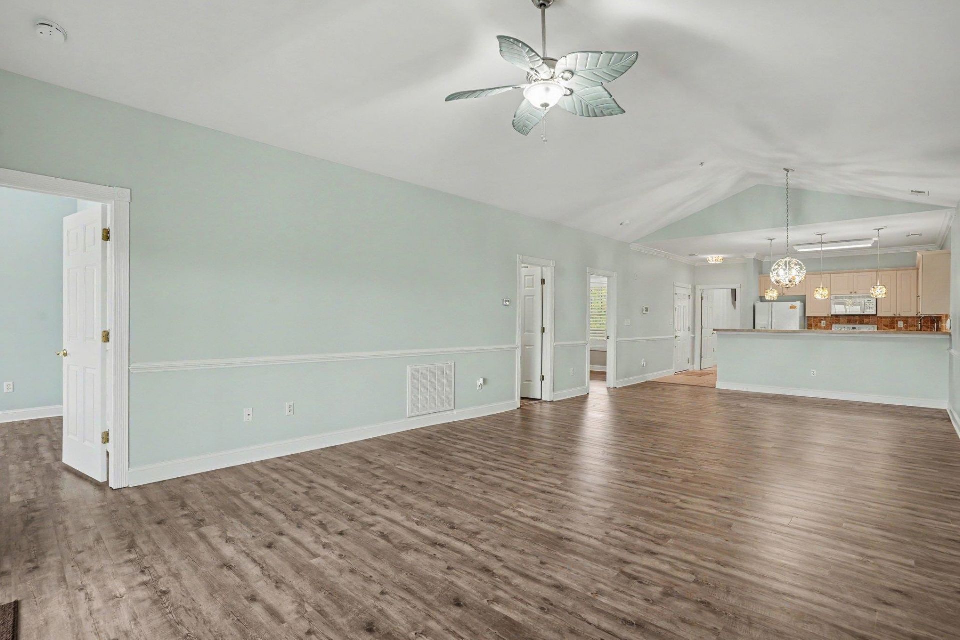 4851 Luster Leaf Circle Photo 19