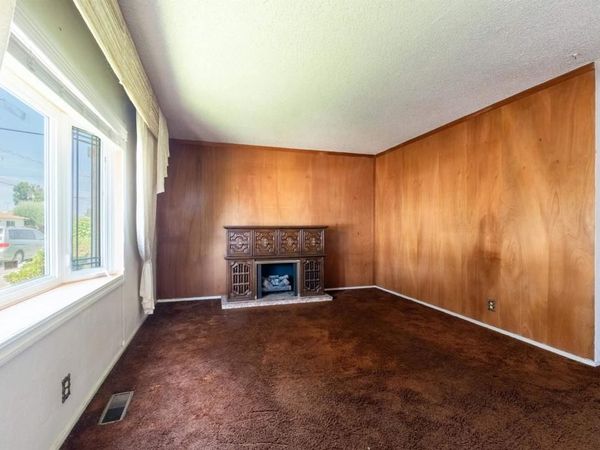 15376 Churchill St, San Leandro, CA 94579