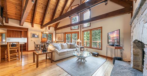 12148 Brookstone Drive, Truckee, CA 96161 Photo